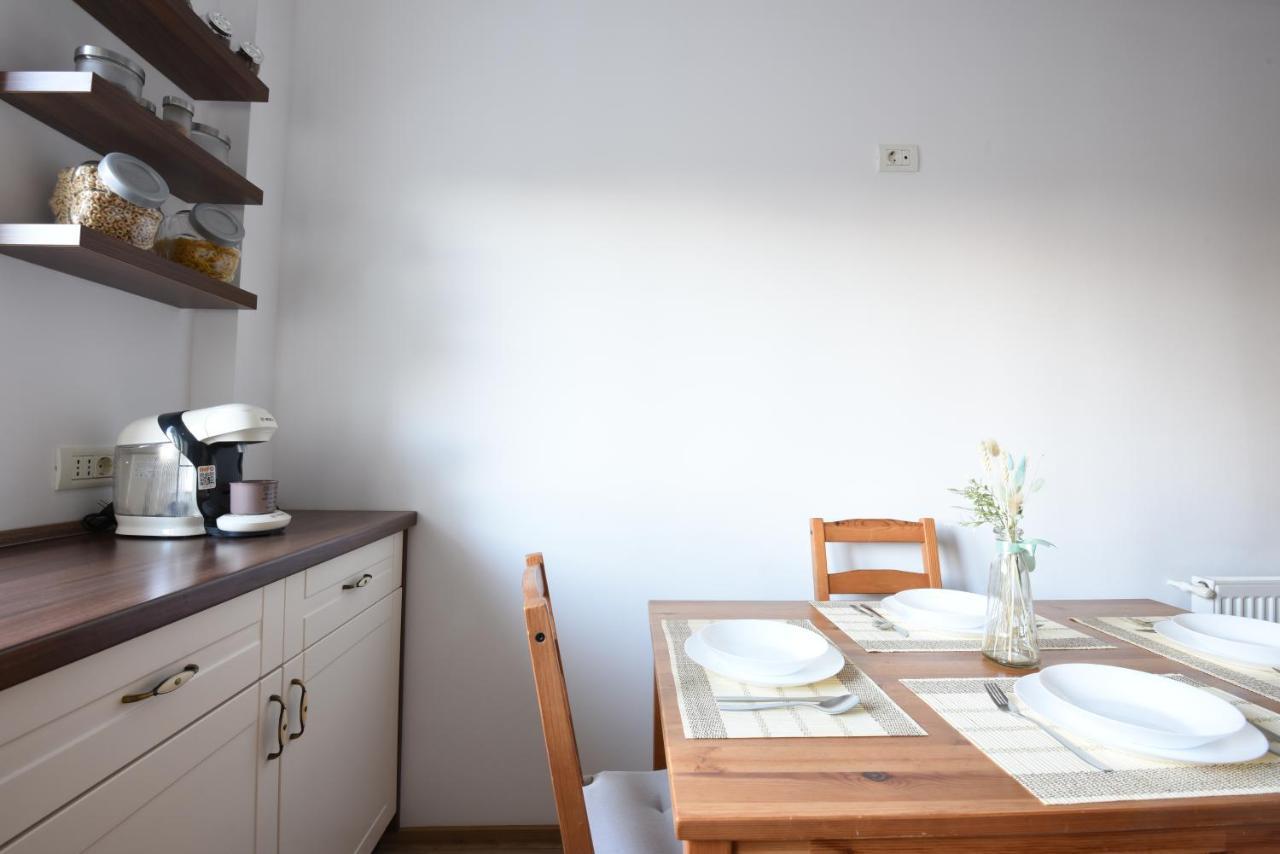 Ketal Apartment Braşov Buitenkant foto